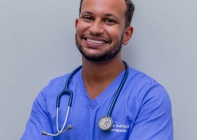 Amrish Chandra –  Infirmier